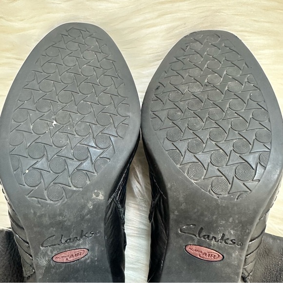 Clark’s Pebbled Black Leather Knee High Heeled Boots Size 6 - Picture 12 of 14